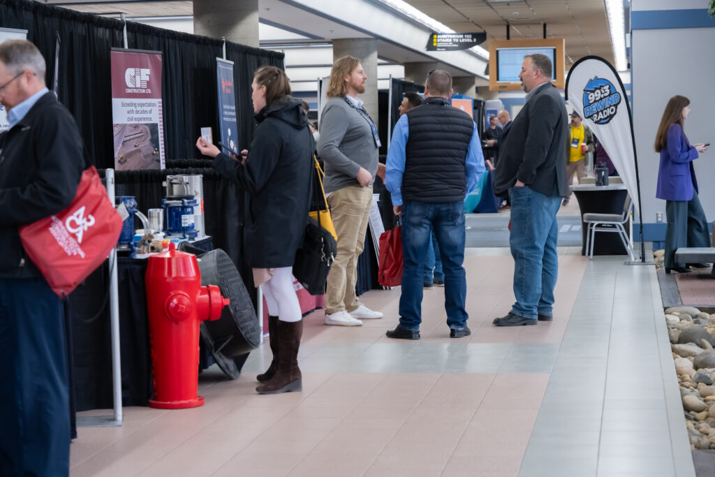 Image of people at a tradeshow